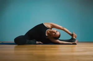 Embracing Flexibility A Beginner's Guide to Yoga-Based Stretching