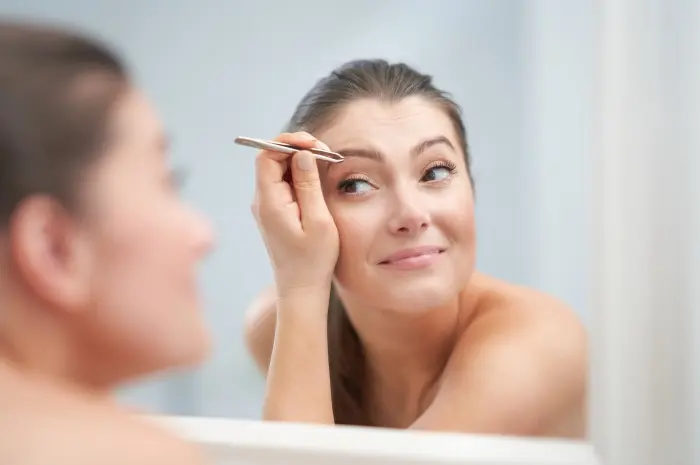 Eyebrow Shaving Tips for Women